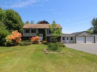 79 Bowen Rd, Searsport, ME 04974