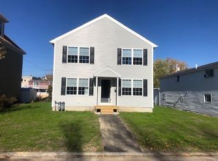 15 Quirin St, Manchester, NH 03102
