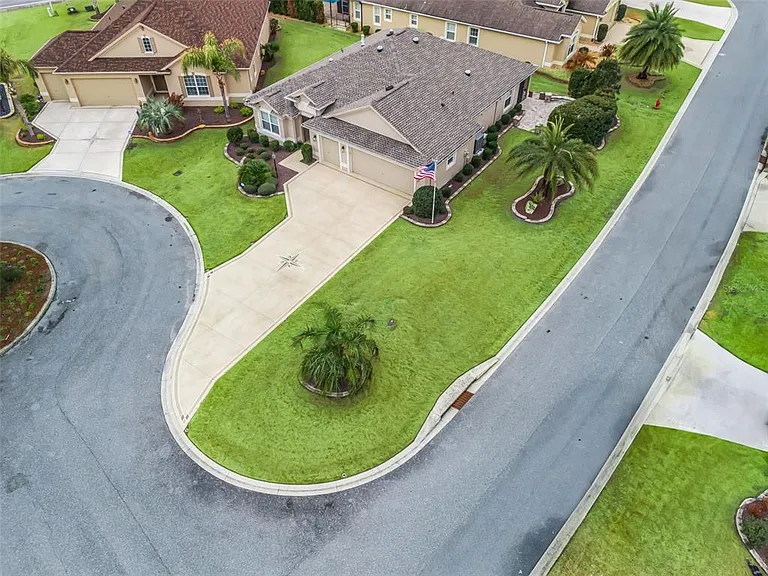 3556 Mistletoe Ct — Photo 60