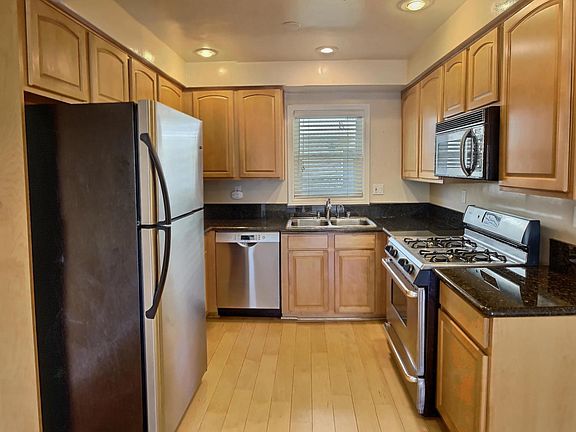 5th image of 11646 Chenault St APT 17