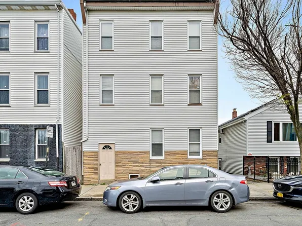 192 Paris St, East Boston, MA 02128