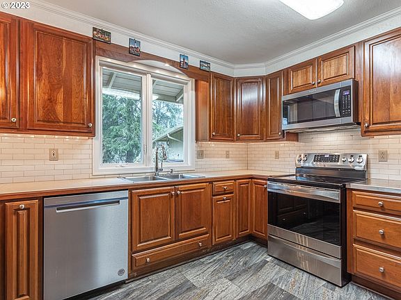 5th image of 41115 SE Washougal River Rd