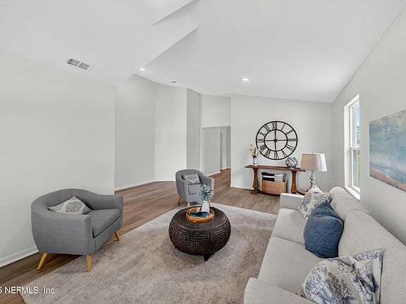 4th image of 6855 MYRTLE OAK Road