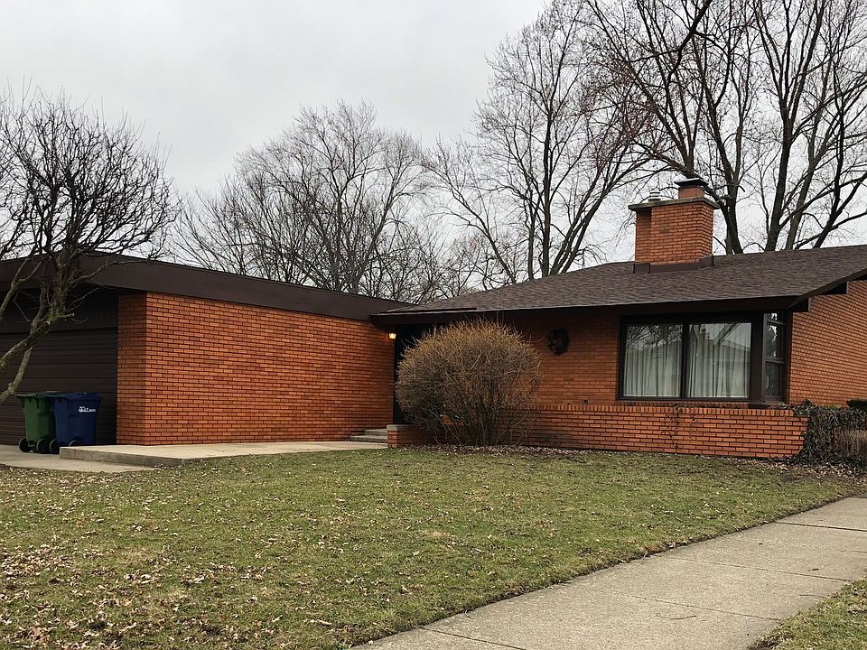 1st image of 9900 S Kolmar Ave