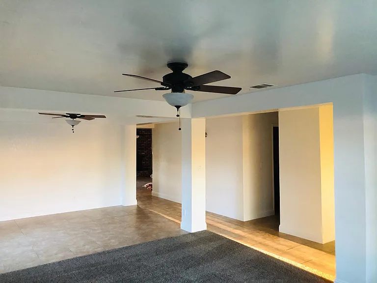 6697 N Laureen Ave — Photo 3