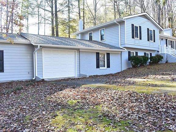 5th image of 1205 Tanglewood Dr