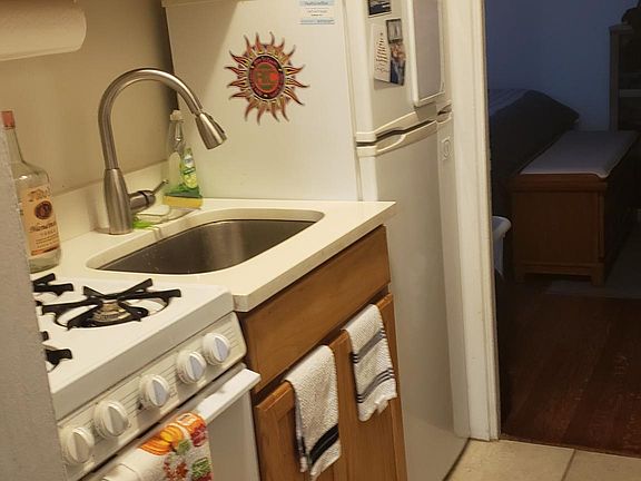 4th image of 4630 N Ashland Ave #Bge