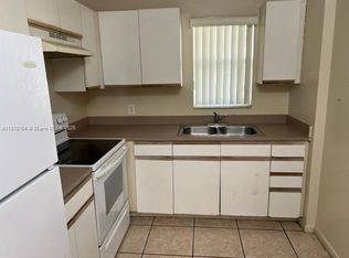 4160 NW 21st St #117, Lauderhill, FL 33313