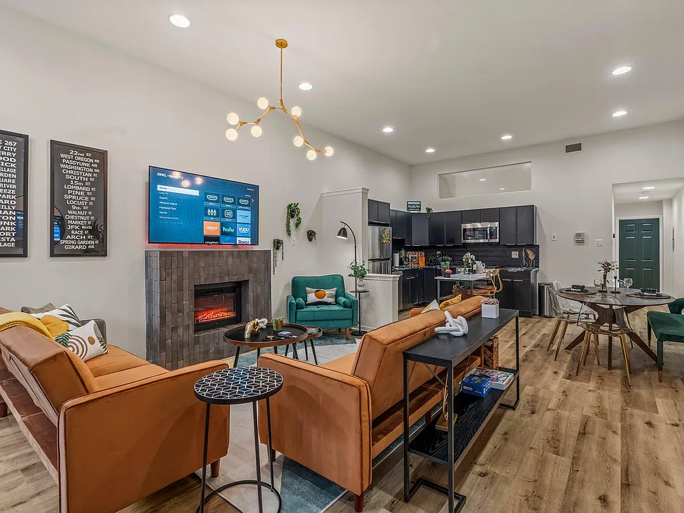 354 N Front St #1