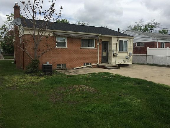 2nd image of 30805 Beechnut St