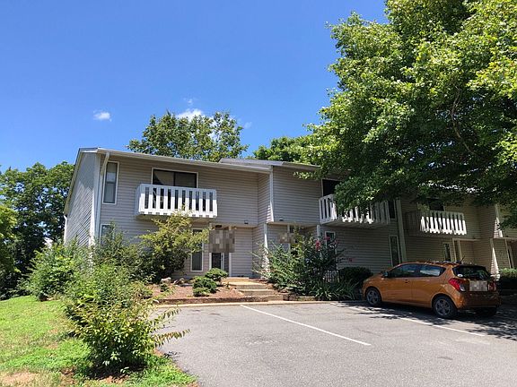 3rd image of 2630 Tantelon Pl