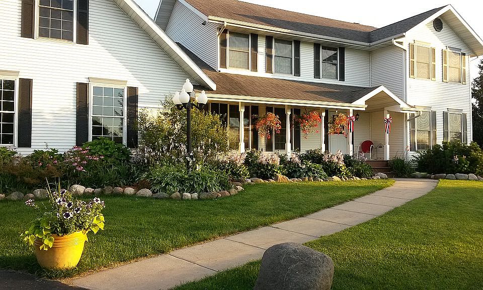 2nd image of 2949 Clark Dr