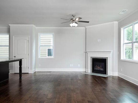 2nd image of 6504 Crosscreek Ln