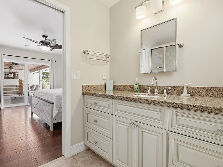 16 Leeward Cir — Photo 29