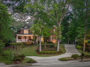 5610 Roberts Dr, Dunwoody, GA 30338