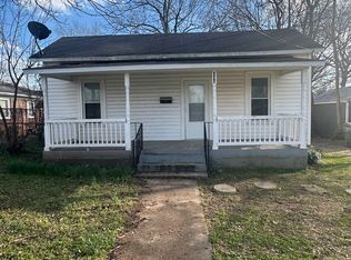 904 E 1st St, Tuscumbia, AL 35674