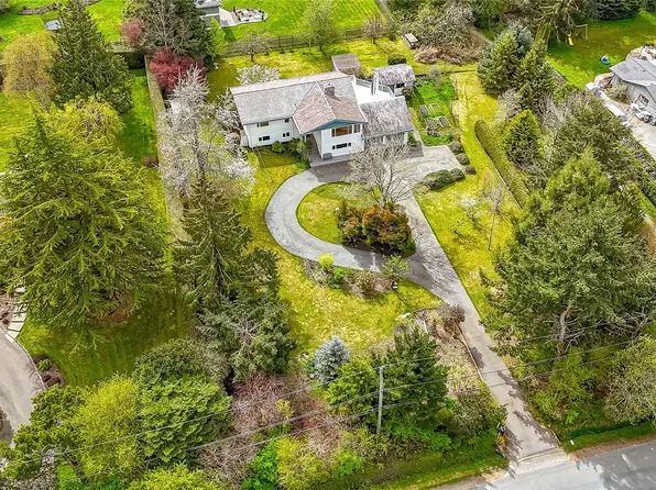 9723 Ardmore Dr, North Saanich, BC V8L 5H5