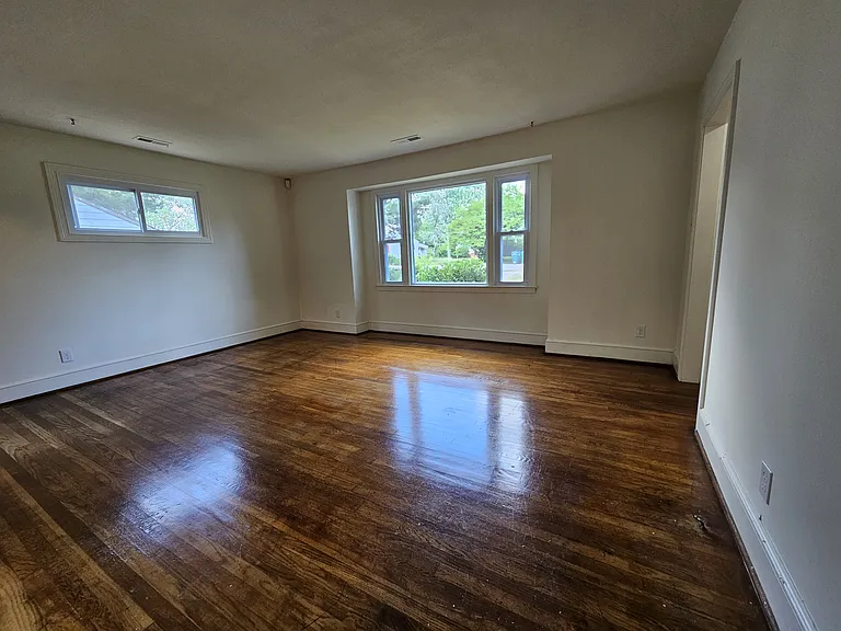 3602 Reynolds Rd — Photo 3