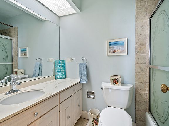 5th image of 7033 N Kedzie Ave APT 613