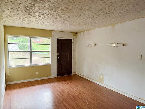 5th image of 2413 Tempest Dr SW