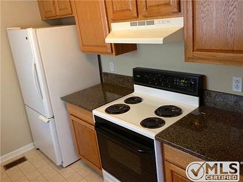 4th image of 705 Stoval Dr