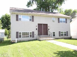 804 E Market St, Bloomington, IL 61701