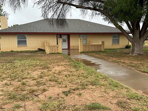 1005 S County Road 1130 Photo 1