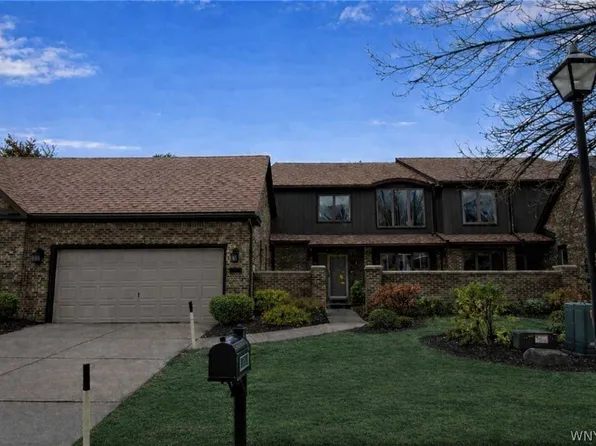 122 Hidden Ridge Cmn, Buffalo, NY 14221