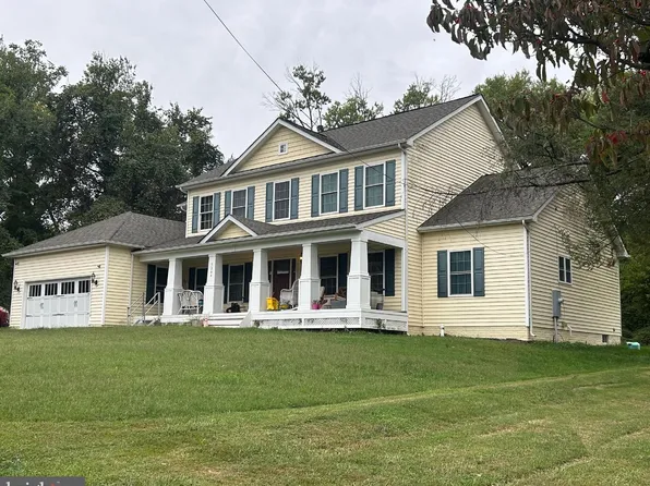 5244 Mitchell St, Alexandria, VA 22312