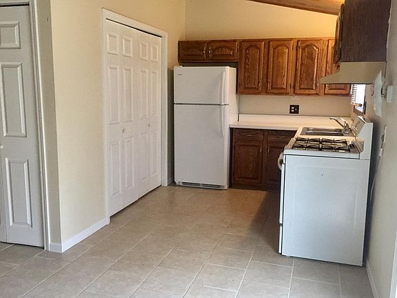 5th image of 56390 Eastlea Dr