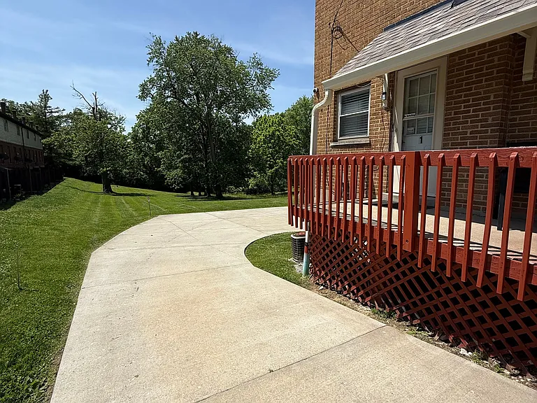3325 N Bend Rd #1 — Photo 2