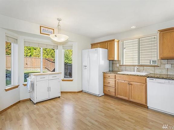 5th image of 6806 86th Ave NE