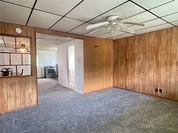 4th image of 410 1st St