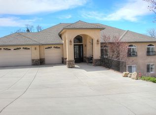 27200 Oakflat Dr, Tehachapi, CA 93561