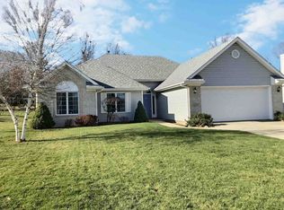 5217 Stonecreek Trl, Fort Wayne, IN 46825