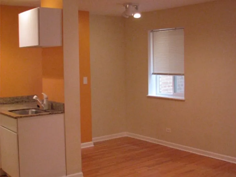 5953 N Kenmore Ave #103 — Photo 3