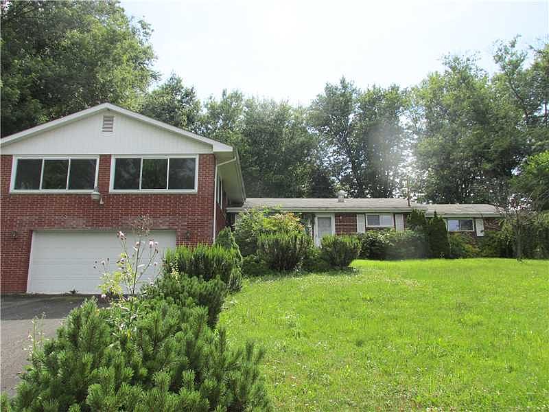 1st image of 304 Taggart Dr
