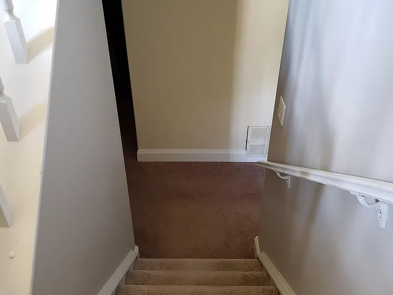 9406 Emmett Ct — Photo 14