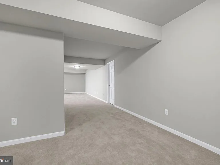 243 Wavyleaf Dr — Photo 34