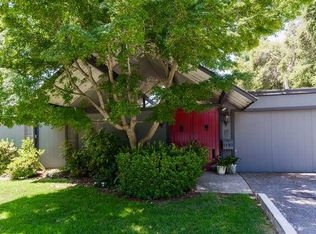 1782 Stanford Ave, Menlo Park, CA 94025