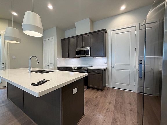 2nd image of 5915 Haring Ln