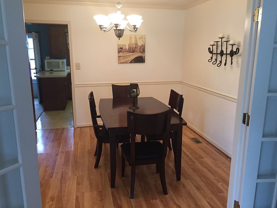 Dining room off bonus room