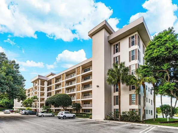 2801 N Palm Aire Drive #301, Pompano Beach, FL 33069