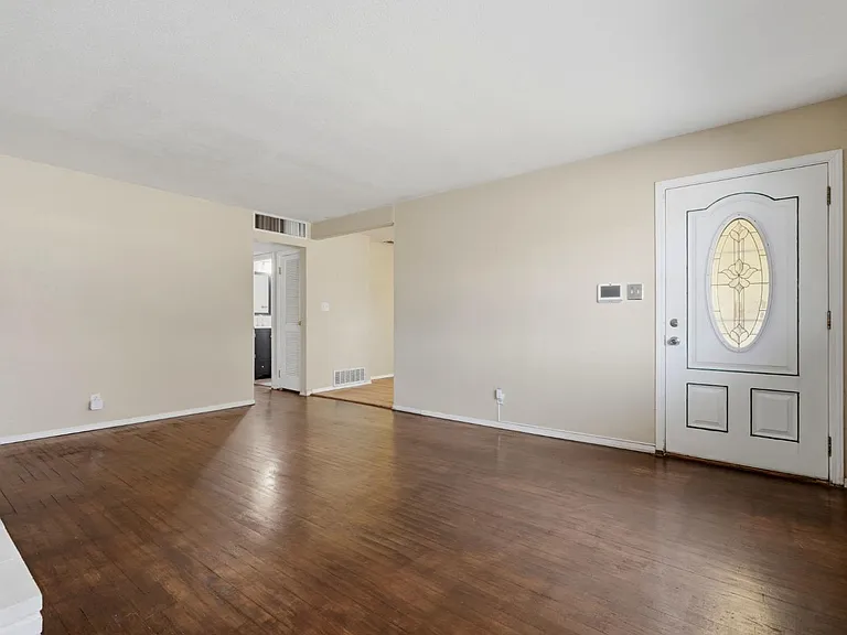 2519 E Buckingham Way — Photo 7