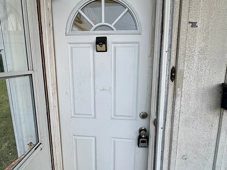 42 Climax St — Photo 4