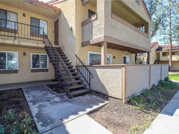 1110 W Blaine St APT 101, Riverside, CA 92507