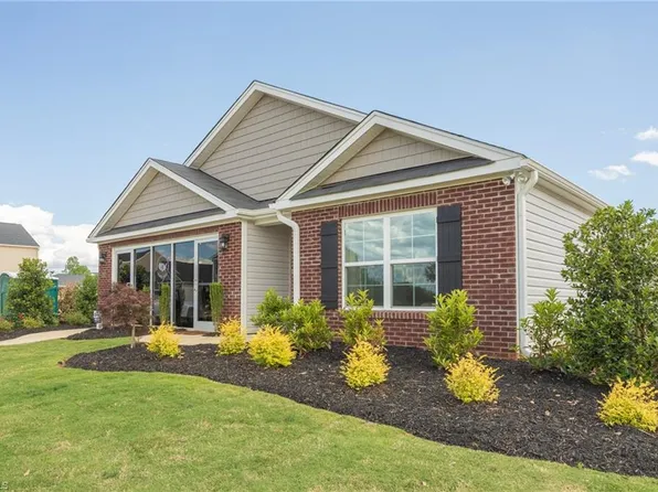 3404 Mallory Dr, Haw River, NC 27253