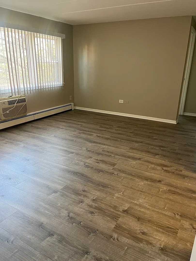 2 bed, 800 sqft, $1,625 — Photo 2