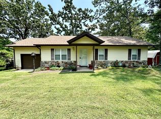 704 Shuttee St, West Plains, MO 65775