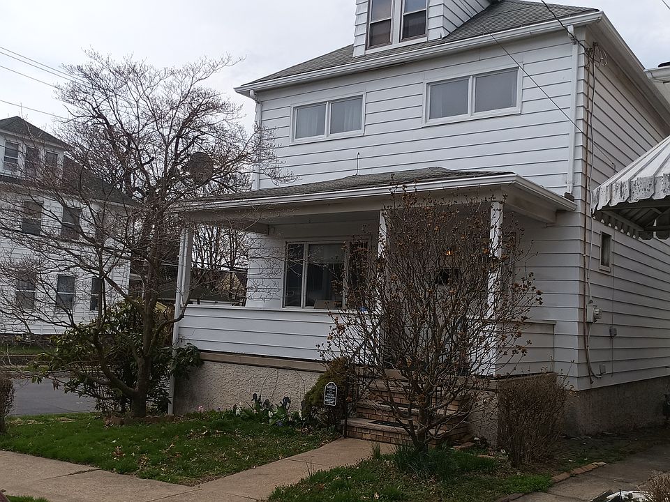 1st image of 400 Madison St